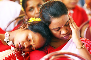 Sleeping Girls – A Story Within the Story