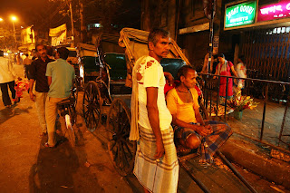 कोलकाता के रिक्शा चालकों को सलाम