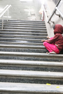 The Little Beggar: A Cold Evening in the Capital