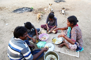 Lunch Time: A Pause in the Rhythm of Vautha Mela
