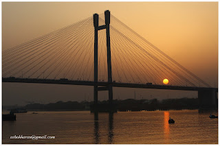 A Visual Journey through Kolkata’s Iconic Bridge